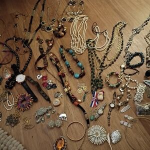 Over 70 Piece Vintage And Antique Jewelry Lot